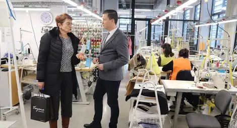 Пандемията свила с 50% поръчките в една от най-големите шивашки фирми