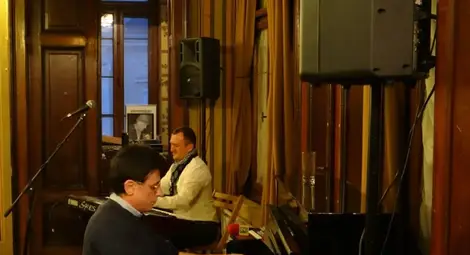 Васил Пармаков подари на ценители двойна музикално-литературна тръпка