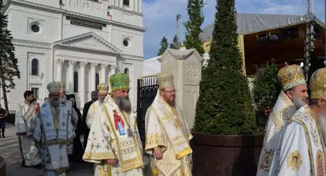 Владиката Наум бе почетен гост на младежка православна среща Владиката Наум бе почетен гост на младежка православна среща