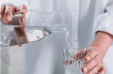 Алкална, йонизирана, антиоксидантна и водородна вода &ndash; ползи и рискове