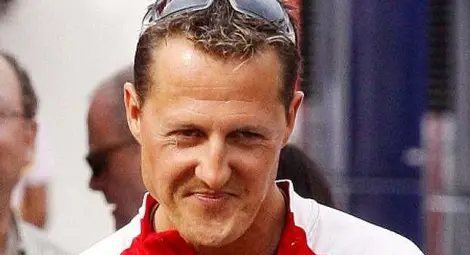 Шумахер се завръща на пистата