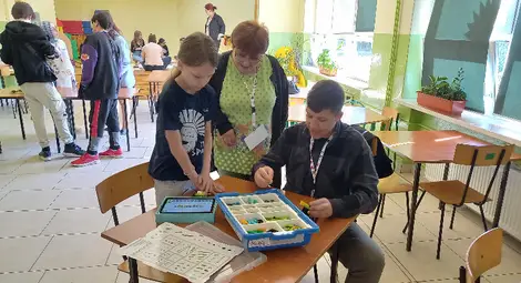 Ученици от русенското СУ "Възраждане" учиха с връстници от Северна Македония, Турция и домакините от Полша /галерия/