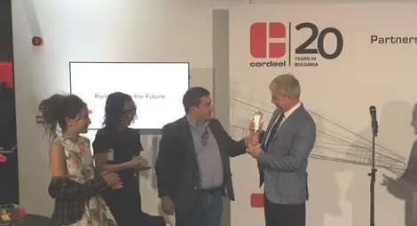 &bdquo;Топ мен&ldquo; връчи златна  игла на &bdquo;Кордеел&ldquo;