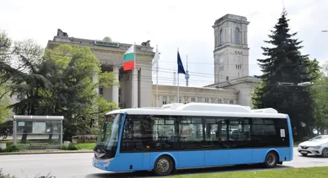 Община Русе за градския транспорт: Цената на картите от 135 лева е на база на билета - 1.50 и е без ограничение в линиите