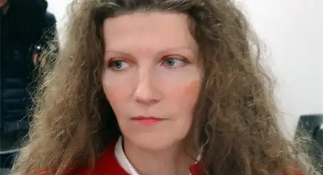 39-годишна поетеса съди събрат по перо, засегнал я на девственост