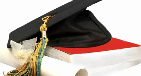 Обучават студенти-роми в медицински специалности