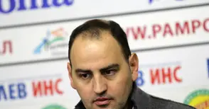 Без плувец във всякакви води няма прогрес в родния спорт