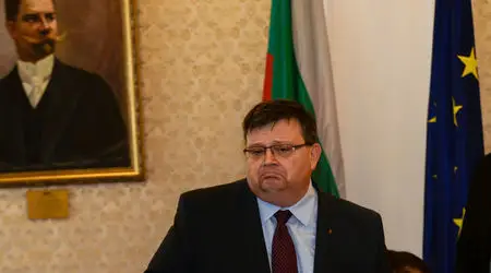 Нов разговор: Цацаров обещал да завоалира нарушенията на Янева по "Червеи"