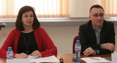 Стаматов: Матурите по български език и литература няма да бъдат в три модула