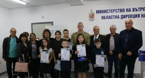 Шестима ученици от Русенско бяха отличени в областния конкурс&nbsp;&bdquo;Аз и детското полицейско управление&ldquo;