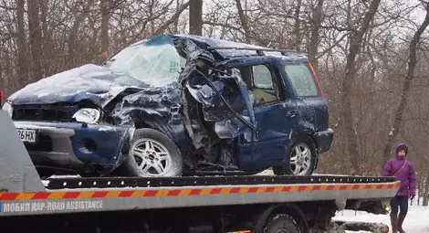 Жена е загинала при катастрофата на ученически автобус и кола край Варна