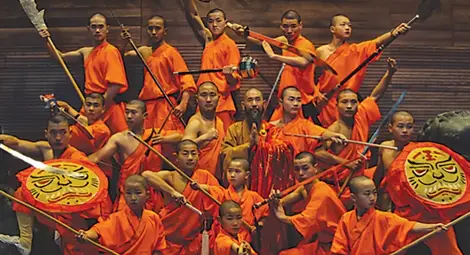 Монасите от Шаолин пренасят кунг фу магията в „Булстрад Арена“ Монасите от Шаолин пренасят кунг фу магията в „Булстрад Арена“