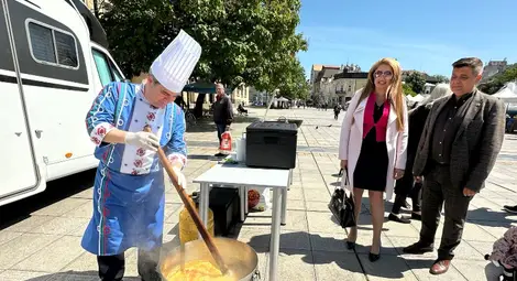 ХIХ издание на Туристическото изложение „Уикенд туризъм“ внася цвят и настроение в Русе ХIХ издание на Туристическото изложение „Уикенд туризъм“ внася цвят и настроение в Русе