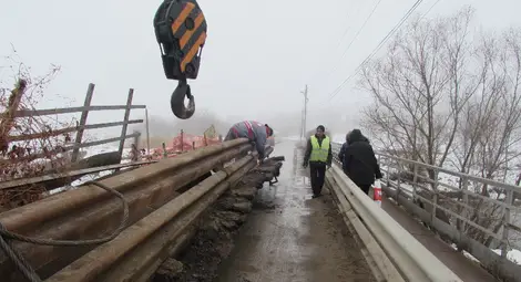 Рухналият преди 2 години мост в Басарбово още чака основен ремонт Рухналият преди 2 години мост в Басарбово още чака основен ремонт