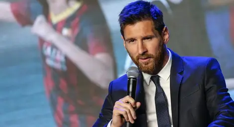 Меси подписва нов 5-годишен контракт с Барселона