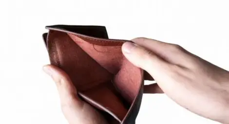 Буря в Интернет за обявената от НСИ средна работна заплата от 915 лева