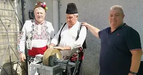 Глашатайче оповести началото на Празника на занаятите в Караманово