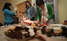 ЗаИнатчийница представи Коледен базар "Приказки от ръце и сърце" ЗаИнатчийница представи Коледен базар "Приказки от ръце и сърце"