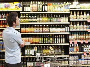 Икономист: Някои храни поевтиняват