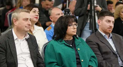 ГЕРБ–СДС залага на експертиза, опит и млади лица в Русе, Теменужка Петкова: Доказахме, че нямаме неизпълнено обещание! ГЕРБ–СДС залага на експертиза, опит и млади лица в Русе, Теменужка Петкова: Доказахме, че нямаме неизпълнено обещание!