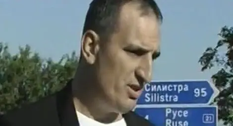 Кошмар край буса ковчег край Сливо поле: Синове открили майка си между два трупа Кошмар край буса ковчег край Сливо поле: Синове открили майка си между два трупа