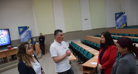 В Русенския университет се проведе първото обучение от съвместната предприемаческа академия с "Изи Кредит"