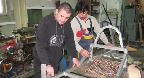 Двигател за марсоход задвижва електрическия автомобил DTT на екомаратона на „Шел“ Двигател за марсоход задвижва електрическия автомобил DTT на екомаратона на „Шел“