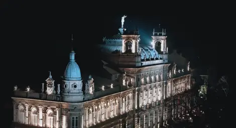 Софиянци измислиха име на Голямата зала в Доходното