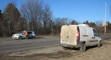 Две бригади затварят мантинелите към Мартен