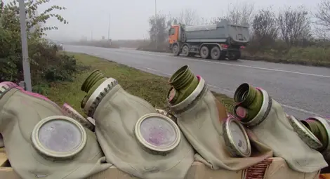 Цветни противогази изписаха името на Русе за чист въздух Цветни противогази изписаха името на Русе за чист въздух