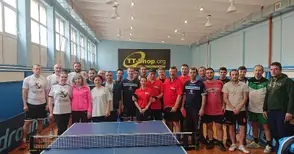 Работниците откриха сезона с тенис на маса