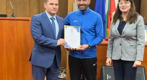 Първенци в Ученическите игри в Русе бяха наградени от кмета Пенчо Милков