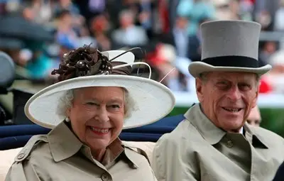 Съпругът на британската кралица Елизабет ІІ принц Филип е приет в болница