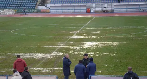 След публикация на &bdquo;Утро&ldquo; Окръжна прокуратура проверява злополучния ремонт на стадиона