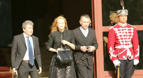 Нов кабинет с третия проучвателен мандат или нови избори