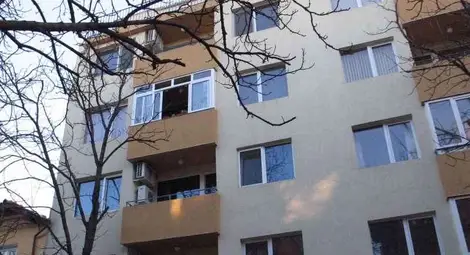 Една четвърт от жилищата на пазара били надценени