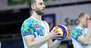 Волейболистите в четворката след нова драматична победа