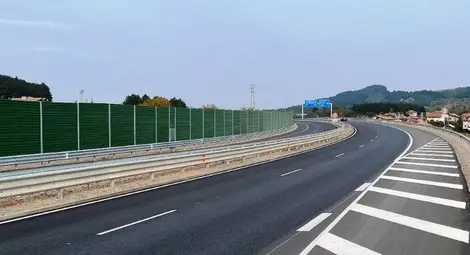 Нова спънка пред многострадалната магистрала Русе-Велико Търново - неописани напоителни съоръжения Нова спънка пред многострадалната магистрала Русе-Велико Търново - неописани напоителни съоръжения