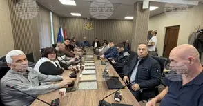 Общинският съвет във Ветово гласува единодушно против изграждането на център за бежанци в Сеново