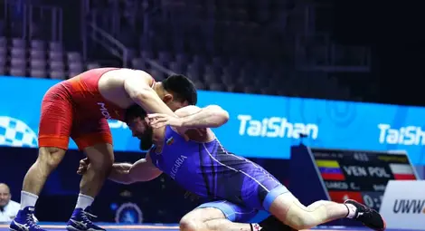 Борец на &bdquo;Юнак&ldquo; е последният шанс България да вземе нещо от световното