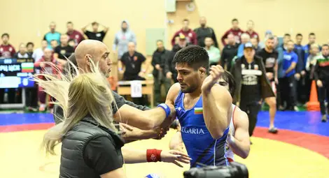 Борецът, отнесъл кроше от Елина Васева, със забрана да стъпва на тепиха 2 години