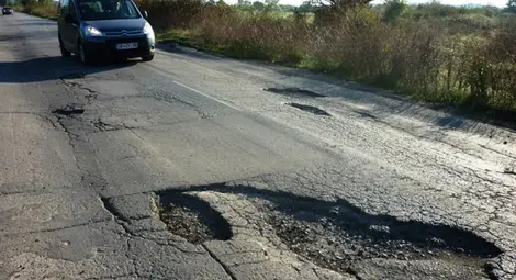 Как се кърти асфалт на пътно платно?