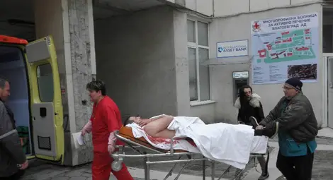 Намушкаха 4 пъти 30-годишен в Благоевград