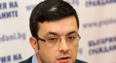 Десни анализатори: Все по-вероятни са нови избори през януари