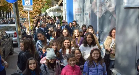 Стан и Стефи струпаха опашка като в купонните времена