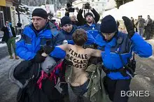 Учени: Личното пространство не съществува