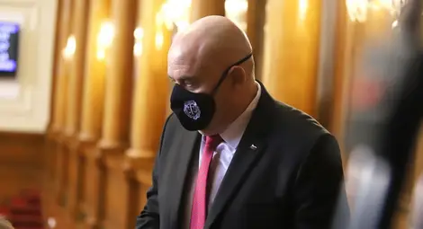 Конституционният съд: Няма пречка всеки прокурор да разследва Гешев