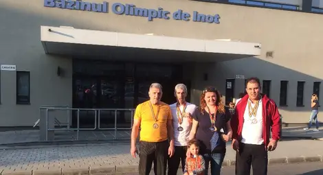 Ветераните на &bdquo;Ирис&ldquo; с 14 медала от турнир в Румъния