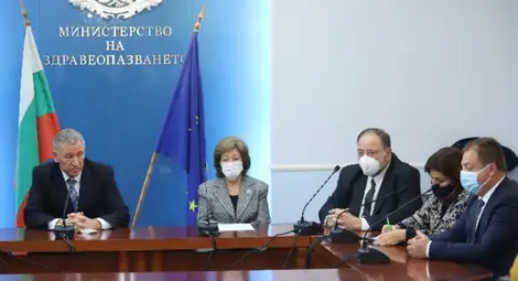 Стойчо Кацаров: Ситуацията е критична и ще остане такава идните седмици