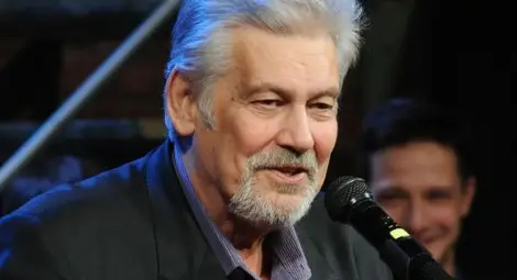 Ламбо след операцията на очите: Сутрин ми идва да скоча от прозореца